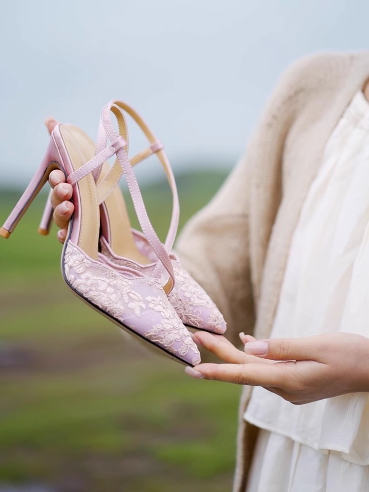 Flache Stiletto-Absätze Frühli – Wide Fit Heels Bewertung und Preis