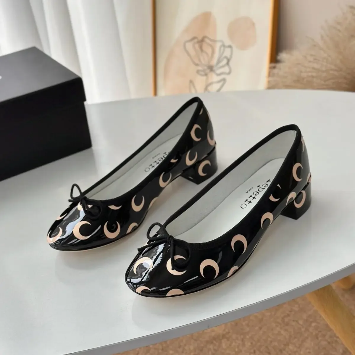 Ballerinas mit Mondmuster und  – Ballet Flat Women Bewertung und Preis